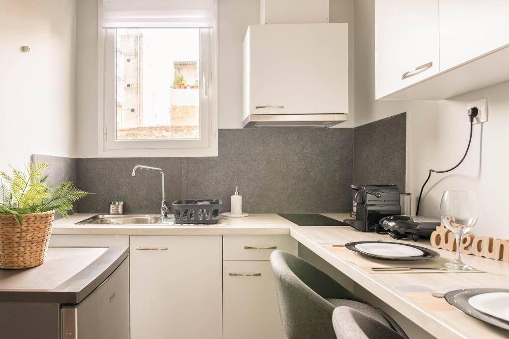 Stylish And Central Apt Near Acropolis - Avdi Square Atény Exteriér fotografie
